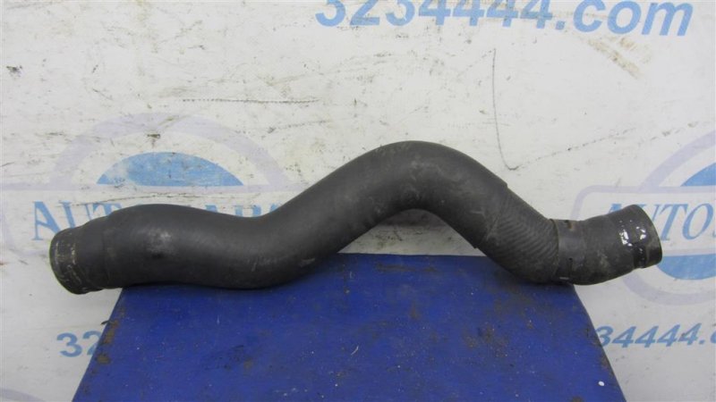 Патрубок системы охлаждения MAZDA CX-9 06-16 Патрубок системы охлаждения MAZDA CX-9 06-16