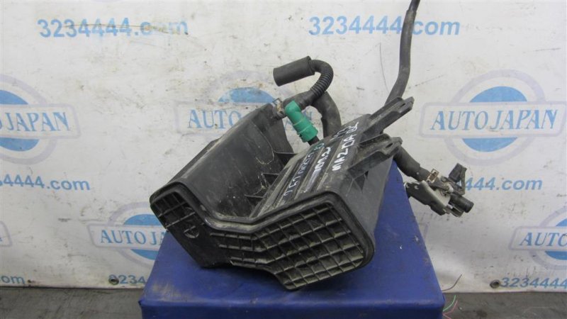 Абсорбер топливный MAZDA 3 BL 09-13 2012 Седан 2.0 PE07-13-970A Б/У