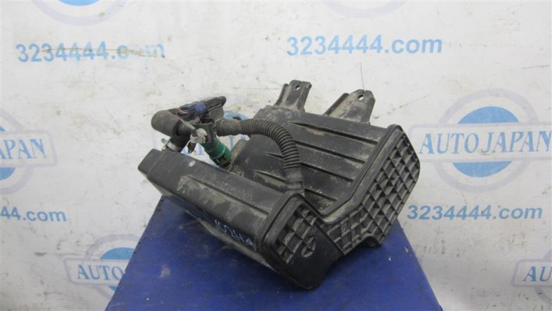 Абсорбер топливный MAZDA 3 BL 09-13 2011 Седан 2.0 LF3T-13-970A Б/У