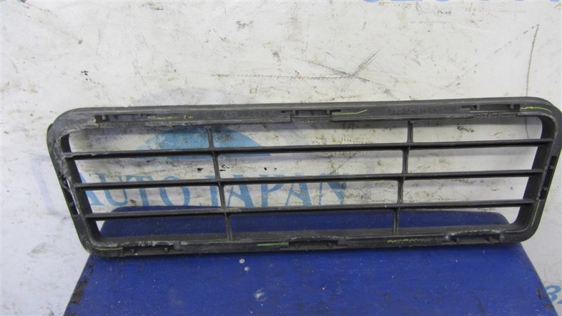 Решетка переднего бампера TOYOTA CAMRY 50 12-15