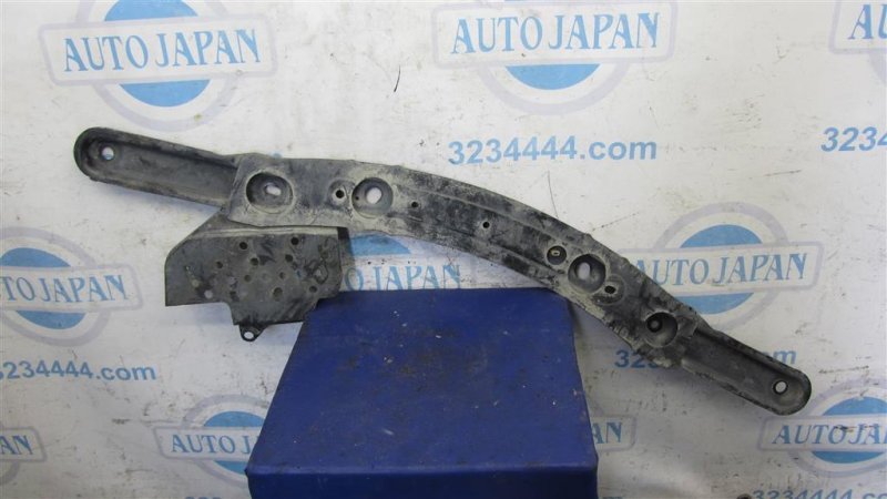 Крепление балки подвески MAZDA 3 BL 09-13 Седан 2.0 Крепление балки подвески MAZDA 3 BL 09-13 Седан 2.0