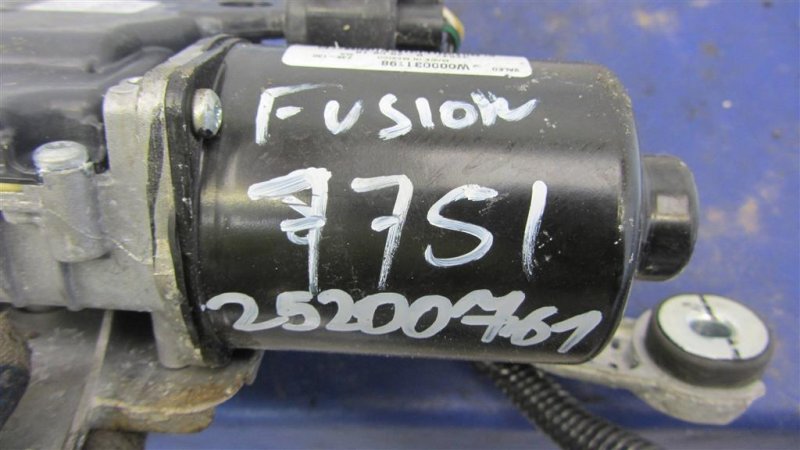 Моторчик стеклоочистителя передний FUSION 14- 2019 Седан C15HDTX