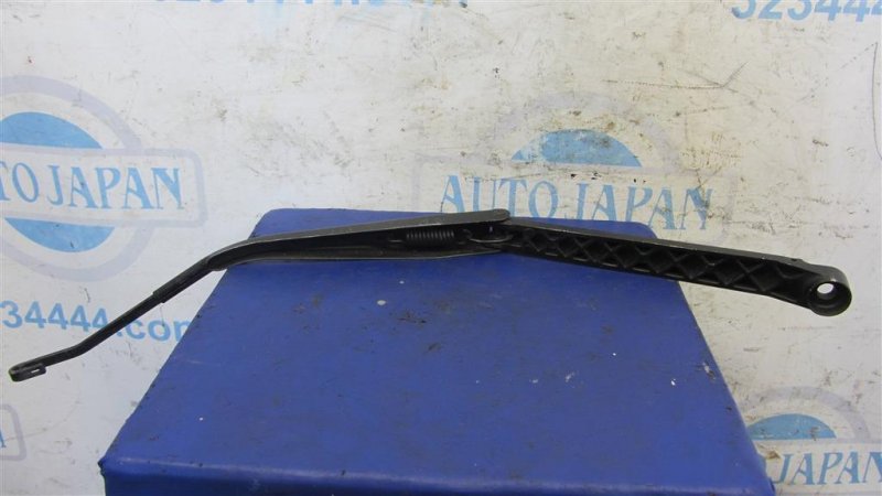 Поводок стеклоочистителя передний правый TOYOTA CAMRY 30 02-06 ACV30 2.4 2AZFE