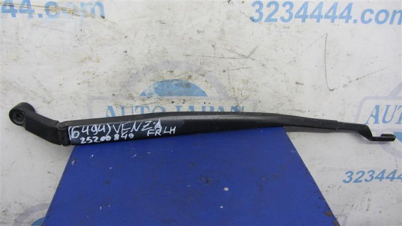 Поводок стеклоочистителя передний правый TOYOTA VENZA 09-16 2013 GGV10 3.5 2GR-FE 85211-0T010 Б/У