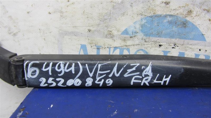 Поводок стеклоочистителя передний правый VENZA 09-16 2013 GGV10 3.5 2GR-FE