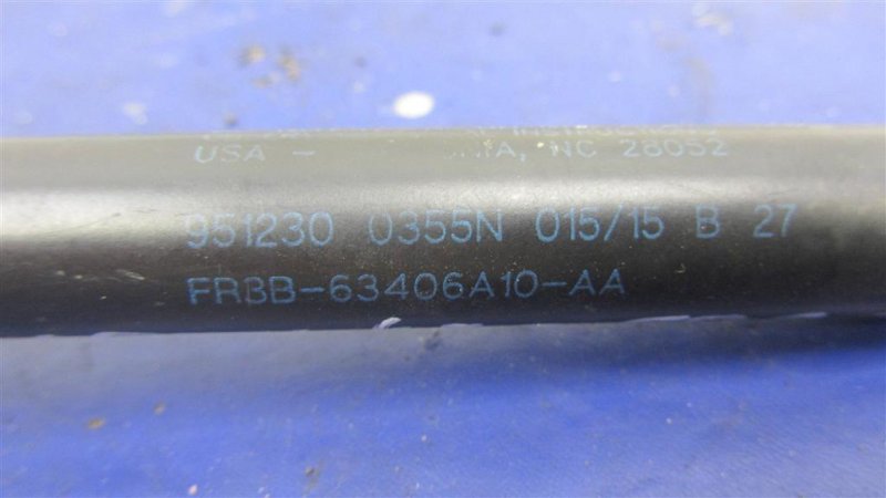 Амортизатор крышки багажника FORD MUSTANG 15- COUPE 2.3 C23HD0D Амортизатор крышки багажника FORD MUSTANG 15- COUPE 2.3 C23HD0D