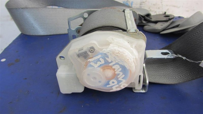 Ремень безопасности передний правый SIENNA 11-16 2013 GSL30 3.5 2GR-FE