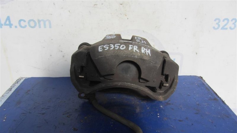 Суппорт тормозной передний правый ES350 06-12