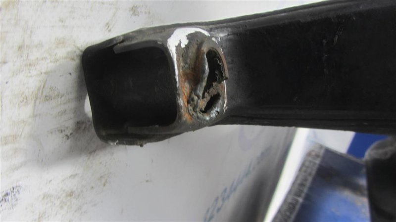 Балка передней подвески LANCER IX 9 03-07