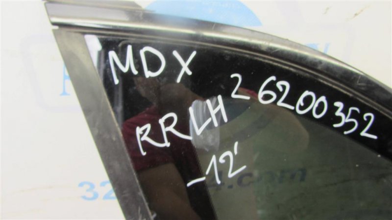 Стекло в кузов заднее левое MDX (YD2) 06-13 YD2 Стекло в кузов заднее левое MDX (YD2) 06-13 YD2