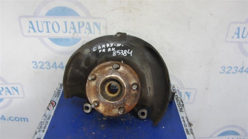 Кулак поворотный передний правый CAMRY 10 92-96 Кулак поворотный передний правый CAMRY 10 92-96