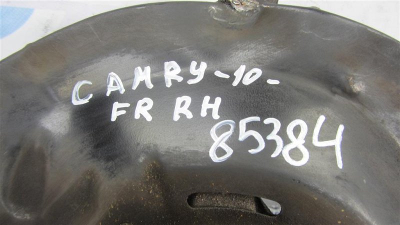 Кулак поворотный передний правый TOYOTA CAMRY 10 92-96 Кулак поворотный передний правый TOYOTA CAMRY 10 92-96