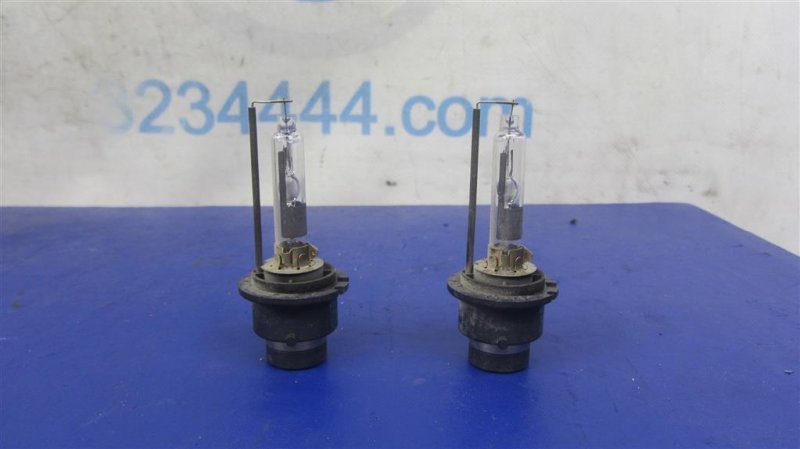 Лампа ксенон TOYOTA D2R Б/У