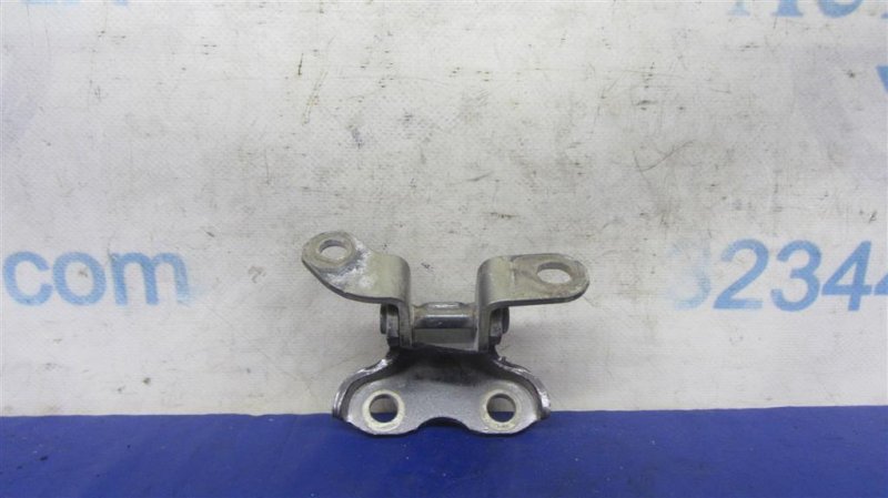 Петля двери верхняя задняя левая CAMRY 55 14-17 Петля двери верхняя задняя левая CAMRY 55 14-17