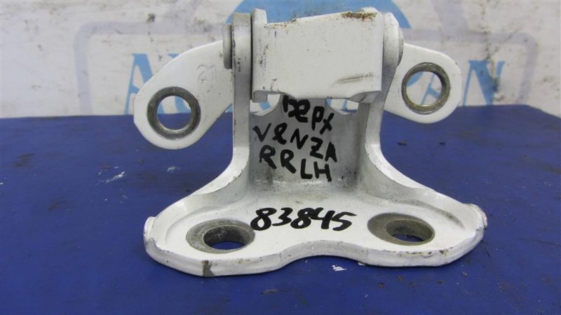 Петля двери верхняя задняя левая TOYOTA VENZA 09-16 68760-04010 Б/У