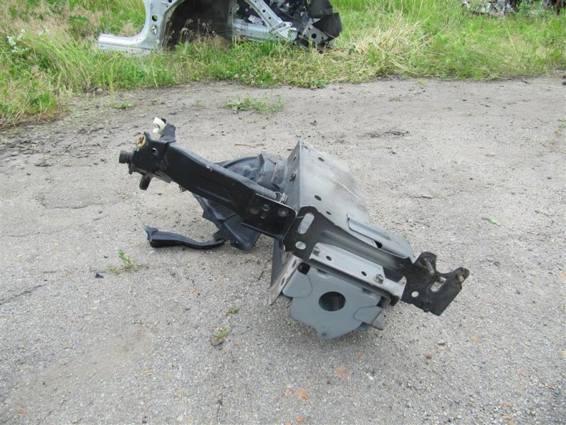 Четверть кузова передняя правый CX-7 06-12