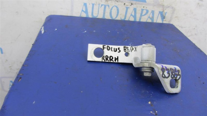 Петля двери верхняя задняя правая FORD FOCUS 10-18 2017 Седан 2.0 CP9Z-5422800-A Б/У