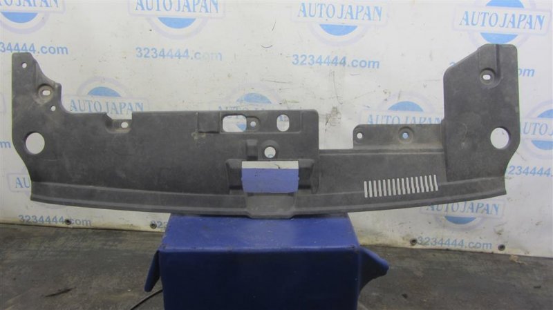 Запчасть накладка замка капота MITSUBISHI LANCER X 10 07-15 6400A831 Б/У Накладка замка капота MITSUBISHI LANCER X 10 07-15 6400A831 Б/У