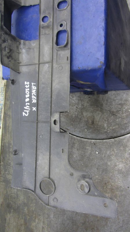 Накладка замка капота LANCER X 10 07-15 Накладка замка капота LANCER X 10 07-15