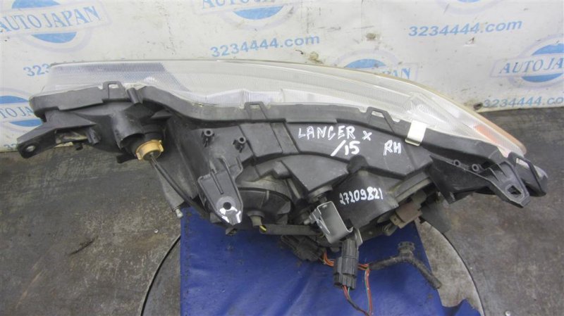 Фара передняя правая MITSUBISHI LANCER X 10 07-15