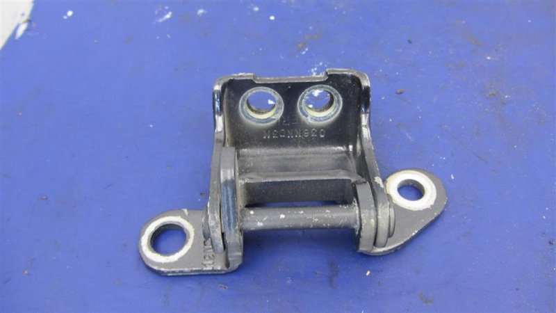 Петля двери верхняя задняя левая RDX 12-19 Петля двери верхняя задняя левая RDX 12-19