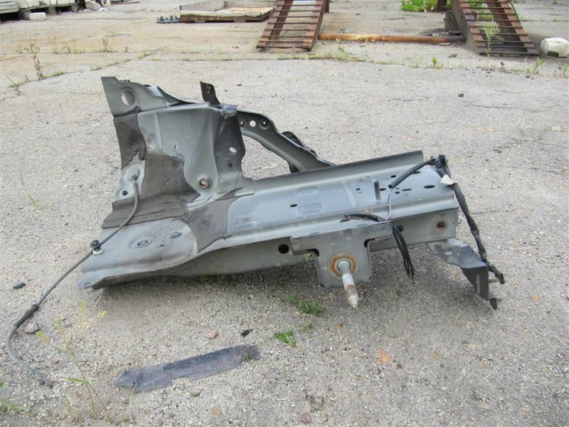 Четверть кузова передняя правый CX-7 06-12