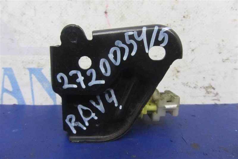 Датчик удара передний правый RAV4 00-05 Датчик удара передний правый RAV4 00-05