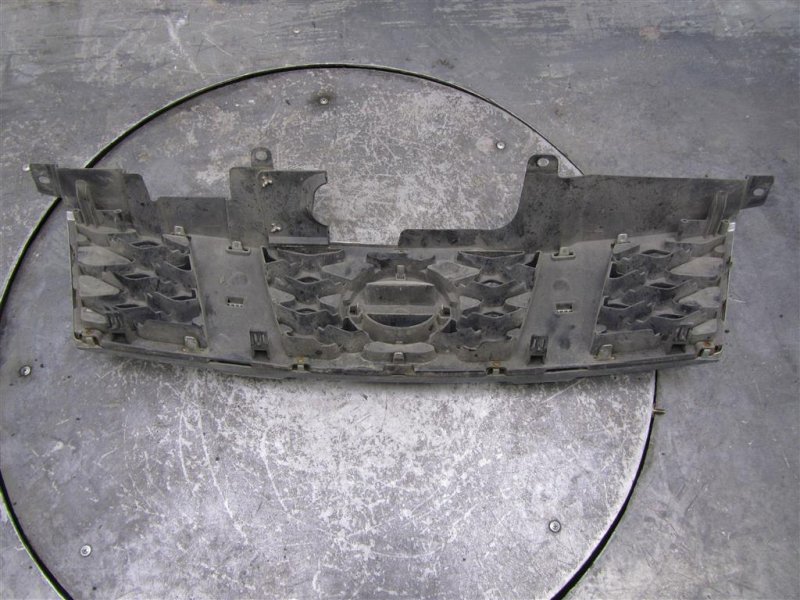 Решетка радиатора NISSAN X-TRAIL T31 07-14