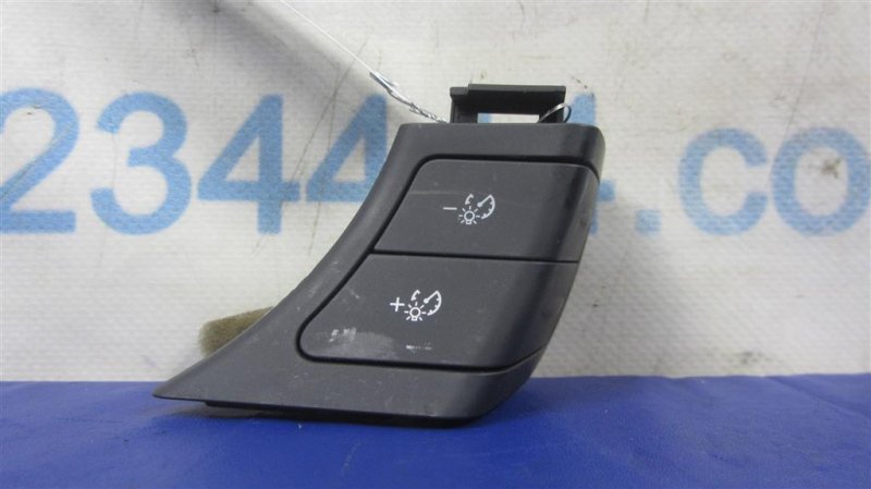 Кнопки на руль INFINITI G25/G35/G37/Q40 06-14 25273-JK60A Б/У