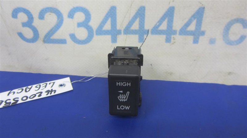 Кнопка обогрева сидений SUBARU LEGACY 09-15 BM 2014 Седан 2.5 FB25B 83245AJ002 Б/У