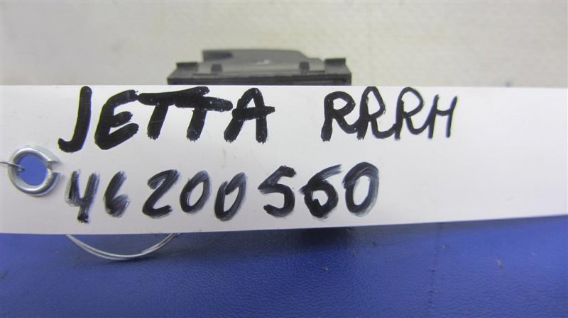 Кнопка стеклоподъемника JETTA USA 10-17 Кнопка стеклоподъемника JETTA USA 10-17