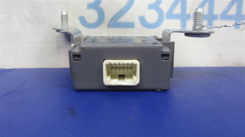 Блок управления дав.в шинах TOYOTA TUNDRA 13-