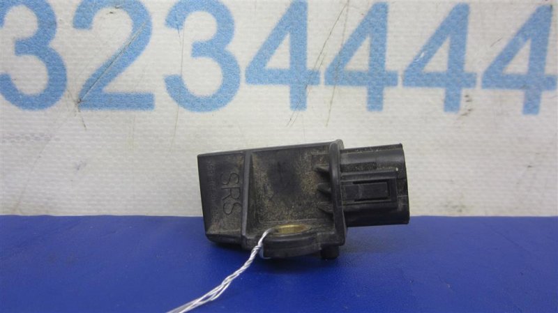 Запчасть датчик удара HONDA ACCORD CU8 / TSX 08-14 77970-TC0-A11 Б/У Датчик удара HONDA ACCORD CU8 / TSX 08-14 77970-TC0-A11 Б/У