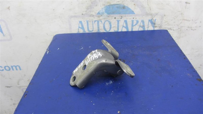 Петля двери верхняя передняя левая HYUNDAI SONATA YF 10-14 Седан 2.4 Петля двери верхняя передняя левая HYUNDAI SONATA YF 10-14 Седан 2.4