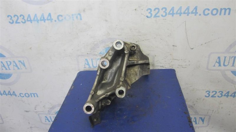 Кронштейн двигателя ACCORD CU8 / TSX 08-14 Кронштейн двигателя ACCORD CU8 / TSX 08-14