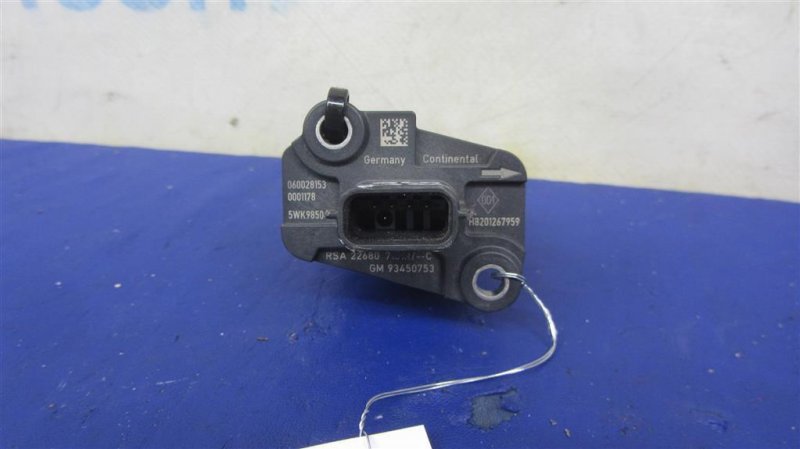 Расходомер воздуха INFINITI Q60 16-20 COUPE 3.0 VR30DDTT