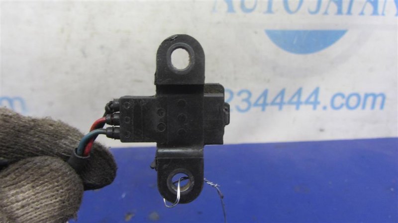 Датчик положения коленвала OUTLANDER 03-07 Датчик положения коленвала OUTLANDER 03-07