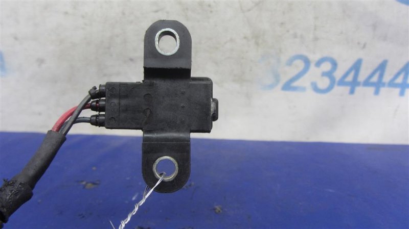 Датчик положения коленвала OUTLANDER 03-07 Датчик положения коленвала OUTLANDER 03-07