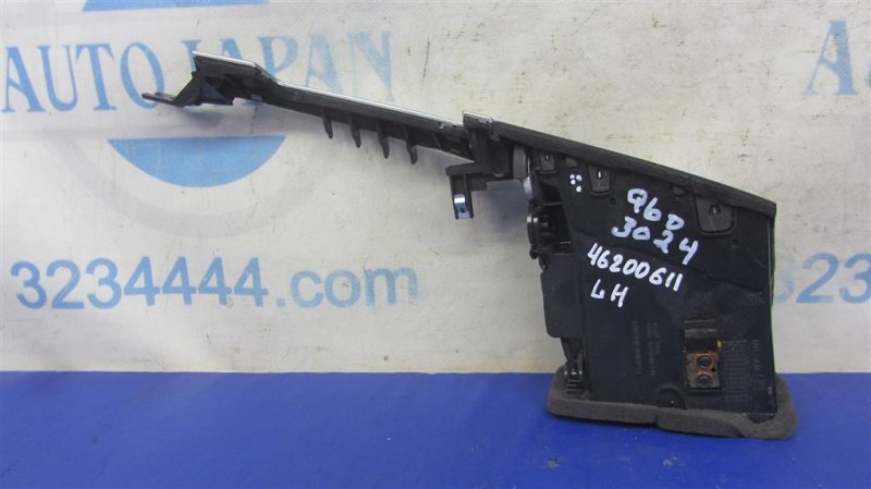 Дефлектор воздушный Q60 16-20 2018 COUPE 3.0 VR30DDTT