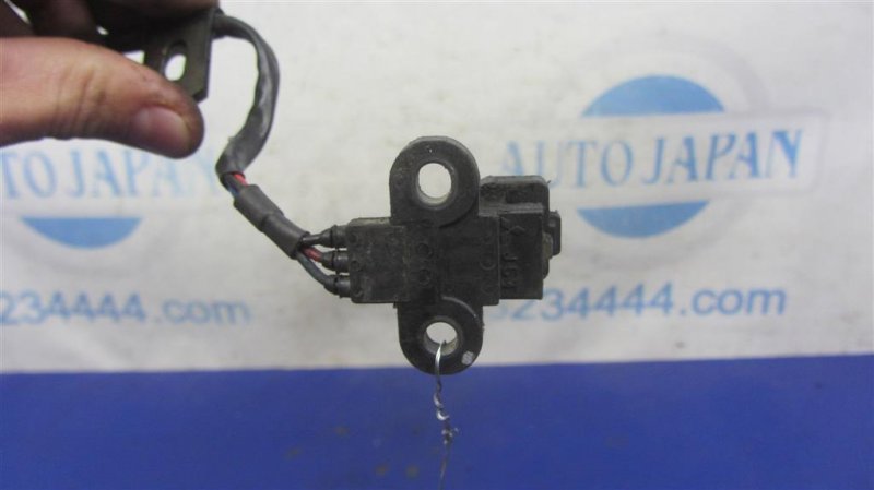 Датчик положения коленвала MITSUBISHI LANCER IX 9 03-07 Датчик положения коленвала MITSUBISHI LANCER IX 9 03-07