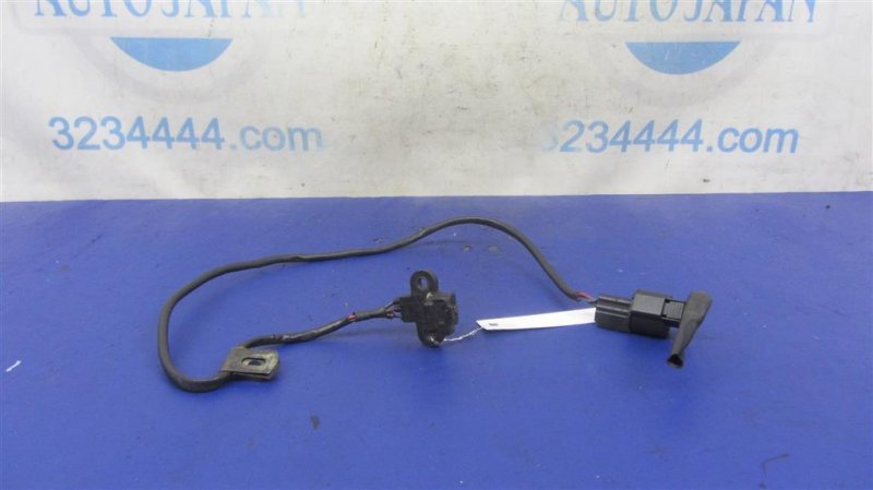 Запчасть датчик положения коленвала MITSUBISHI LANCER IX 9 03-07 MR420734 Б/У Датчик положения коленвала MITSUBISHI LANCER IX 9 03-07 MR420734 Б/У
