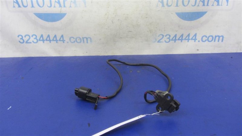 Запчасть датчик положения коленвала MITSUBISHI LANCER IX 9 03-07 MR420734 Б/У Датчик положения коленвала MITSUBISHI LANCER IX 9 03-07 MR420734 Б/У