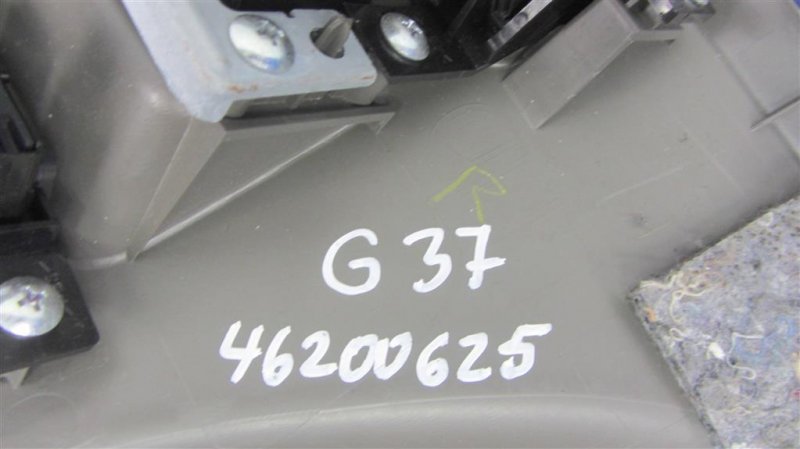 Накладка торпедо G25/G35/G37/Q40 06-14