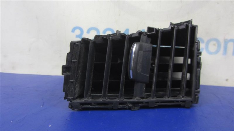 Дефлектор воздушный INFINITI QX60/JX35 12-20 2015 Внедорожник 3.5 68751-3JA0A Б/У