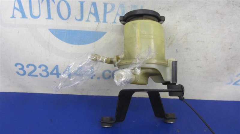 Бачок ГУР TOYOTA TACOMA 05-15 GRN270 4.0 1GRFE