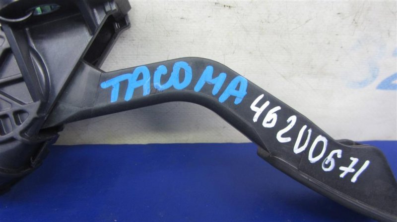 Педаль газа TACOMA 05-15 2007 GRN270 4.0 1GRFE Педаль газа TACOMA 05-15 2007 GRN270 4.0 1GRFE