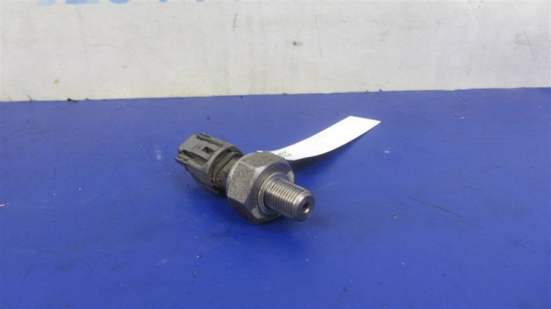 Датчик давления топлива TOYOTA AVENSIS 03-08 89458-22010 Б/У