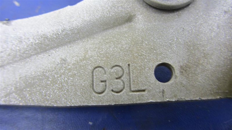 Петля крышки багажника левая 6 GH 07-12 2012 Седан 2.5