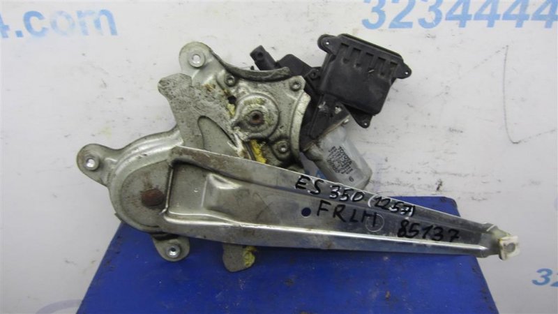 Запчасть стеклоподъемник задний левый LEXUS ES350 06-12 69804-12180 Б/У Стеклоподъемник задний левый LEXUS ES350 06-12 69804-12180 Б/У