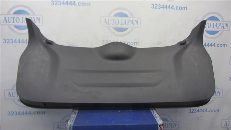 Обшивка крышки багажника NISSAN QASHQAI/ROGUE SPORT 14- 90901-BM90A Б/У